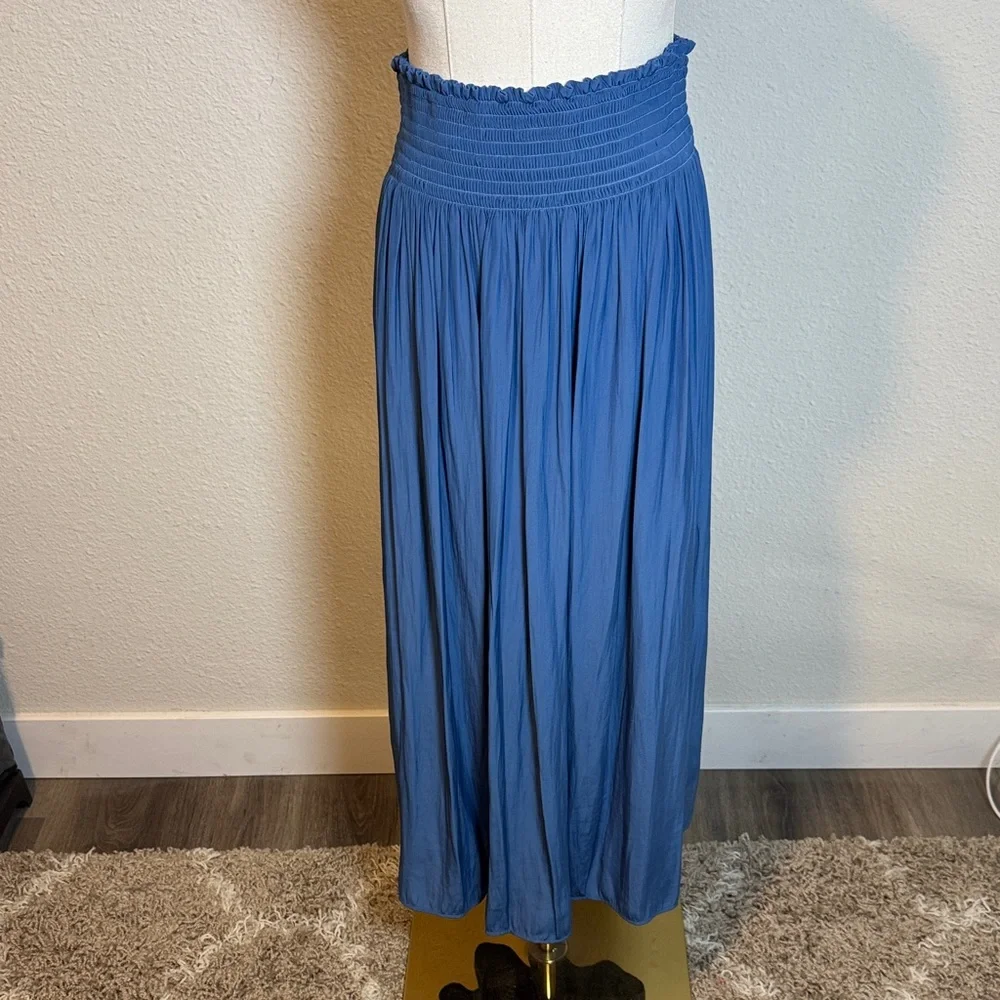 Pablo Lightweight Pleated Blue Maxi Skirt size 3/Large